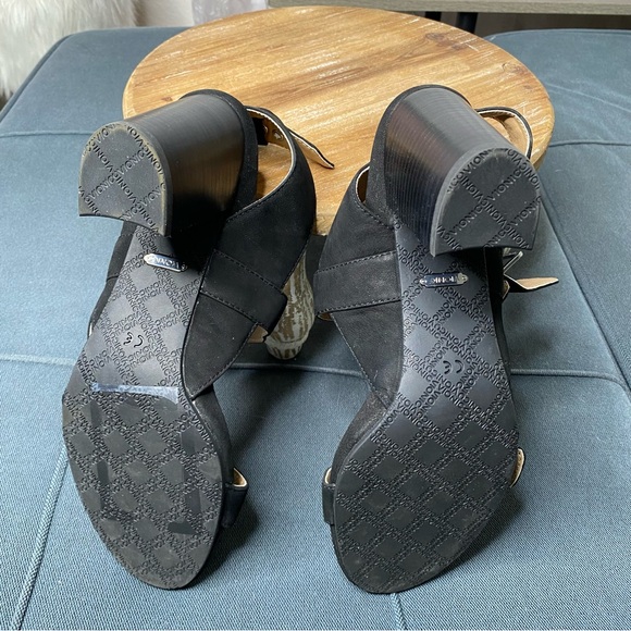 Vionic, black suede sandals ankle strap size 9 1/2 heel 3.5 inches great shape - Picture 5 of 8